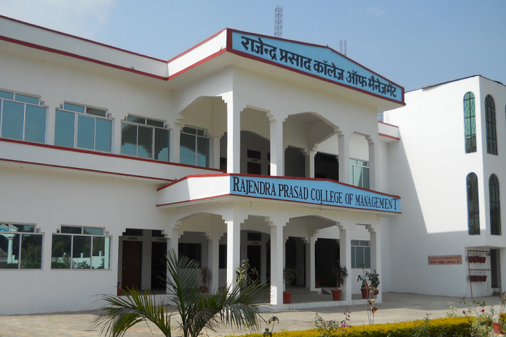 https://cache.careers360.mobi/media/colleges/social-media/media-gallery/9180/2019/5/6/Building View of Rajendra Prasad College of Management Azamgarh_Campus-View.png